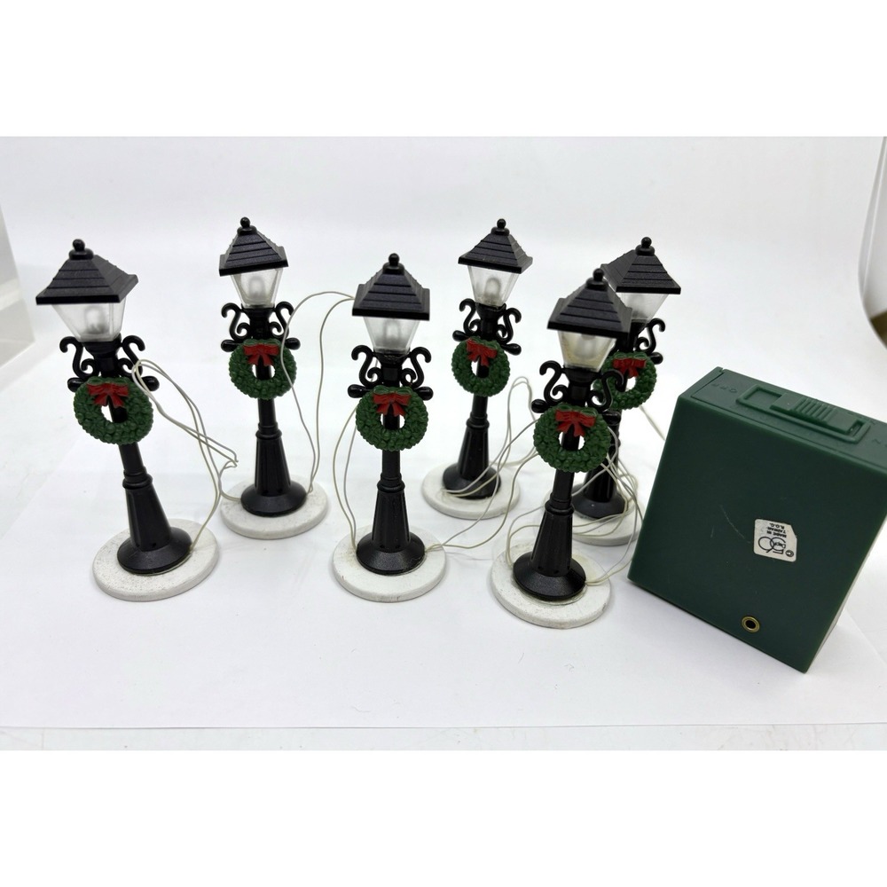 Dept 56 Turn Of The Century Lamppost With Wreath Set Of 6 Pack